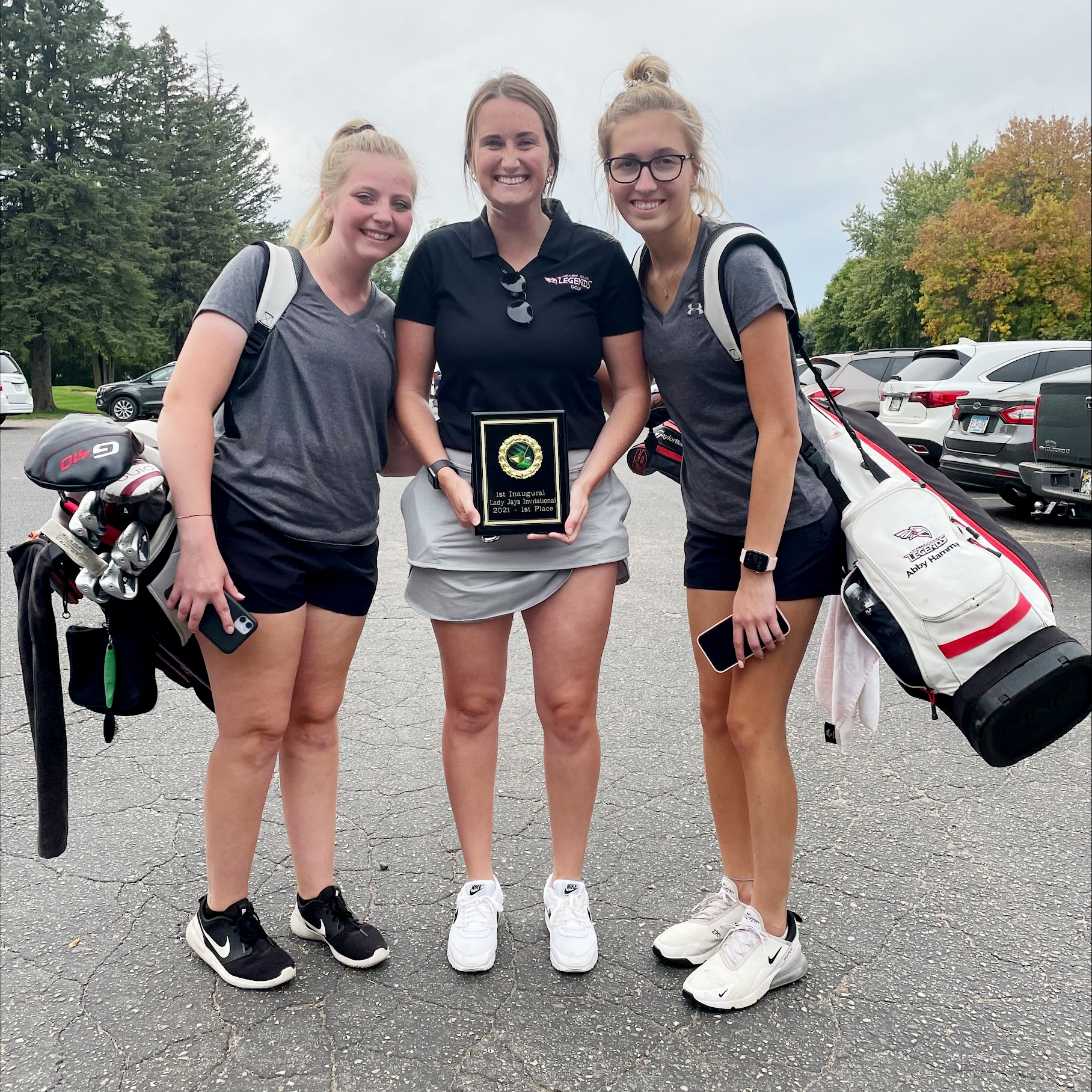 Jenna Stetz, Coach Maggie Slagle, Abby Hamman