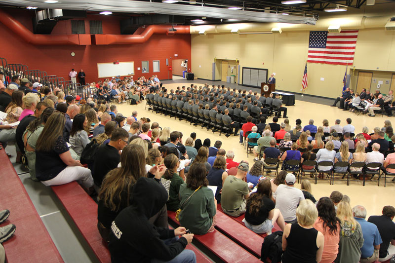 Graduates and attendees of the graudation program